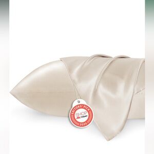 Bedsure Satin Cooling Pillowcases, Queen -Set of 2, w/ Envelope Closure 20x30 In